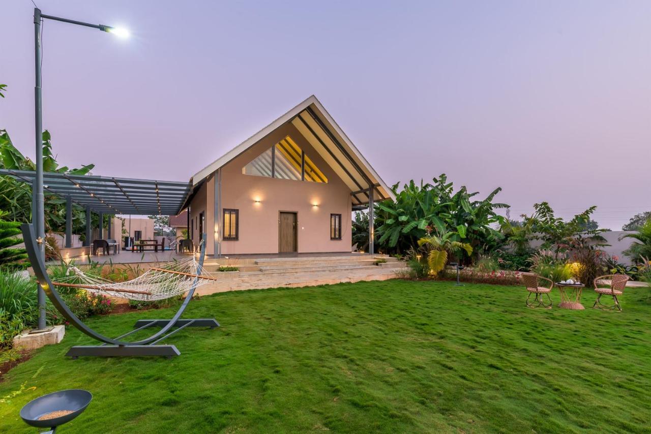 Saffronstays Eden, Nashik - Pet-Friendly Villa With Pool, Jacuzzi & Grape Farm Kültér fotó